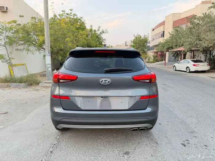 للبيع توسان 2020 بنزين بطاقه جمركيه وارد كوريا 6