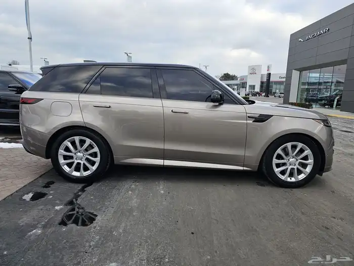 للبيع رانج روفر سبورت 2023 - SE بسعر بلاشش وارد كندا 1