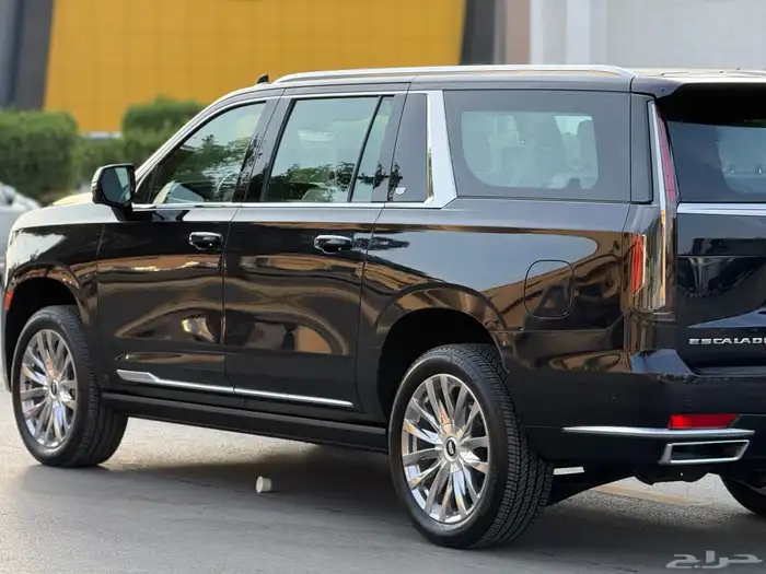 اسكاليد 2021 طويل مخززن 7