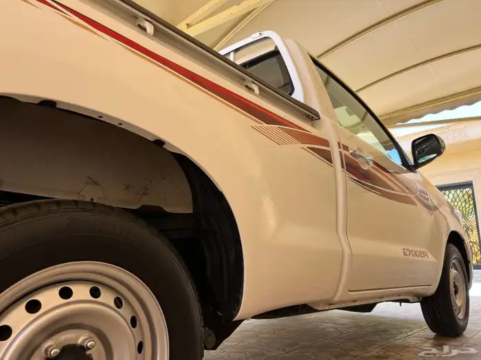 هايلوكس غمارة المديل 2015 فل كامل سعودي عبداللطيف جميل 10