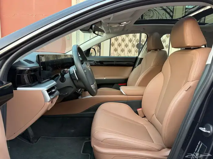 هونداي ازيرا كلاسيك 2025 سعودي شبه جديد 24