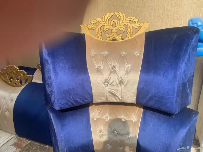 طقم مساند عدد 6 و2زوايا و4مراكي شبه جديد للبيع 0