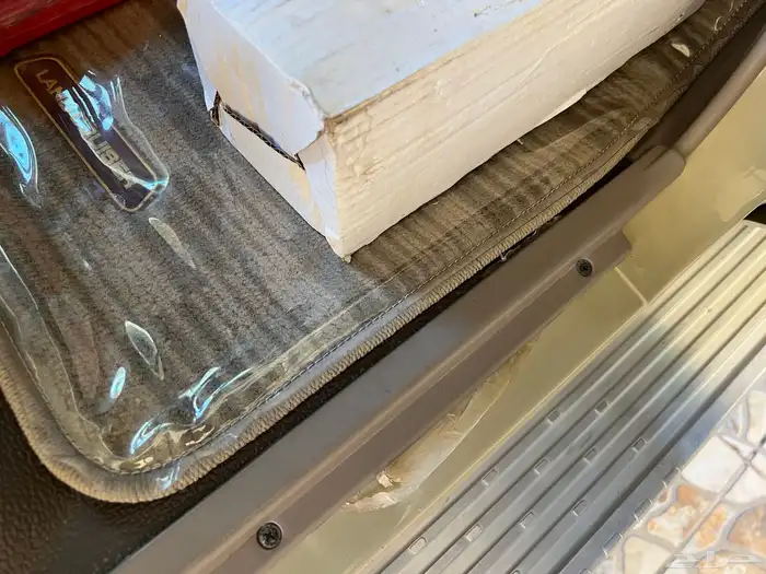 جيب شاص 2009 مخزن بريمي سلق 11 ريشه فل كامل ونش دفلوك 68