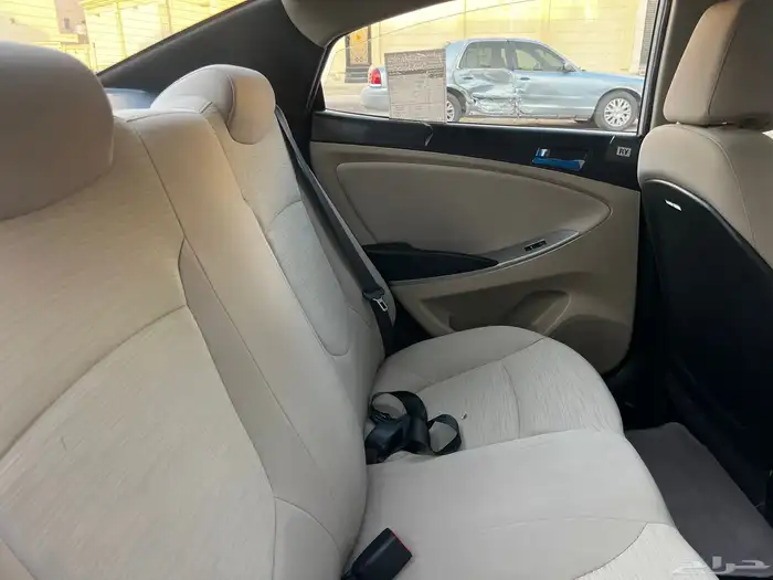 اكسنت 2016 نظيف للغاية مخزن 12