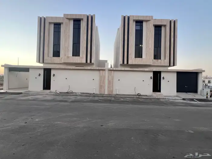 فلل للبيع منفصلة مخطط الشروق 1