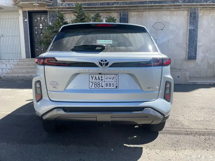 تويوتا اوربان كروزر موديل 2026 للبيع قير اوتماتيك 1