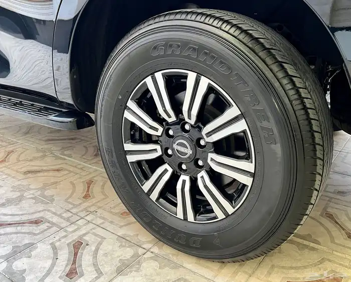 نيسان باترول 2023 عداد 29 الف بحالة الوكالة 44