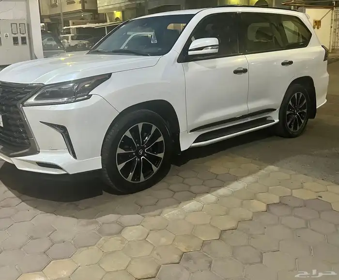 جيب لكزس 2019 بلاك دشن اصل 1