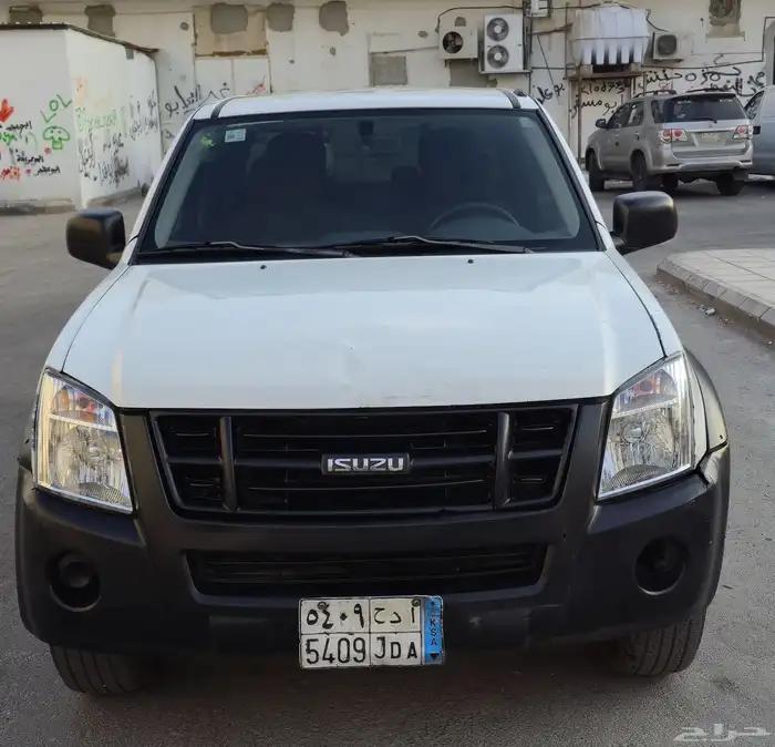 ايسوزو 2008 غمارتين دبل بنزين للبيع 5