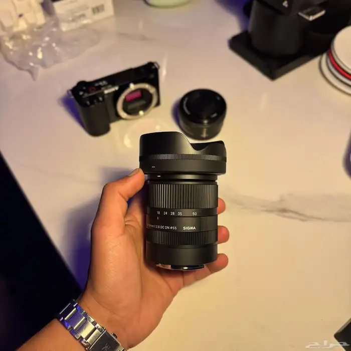 كاميرا Sony ZV-E10  عدسة Sigma 18-50 3