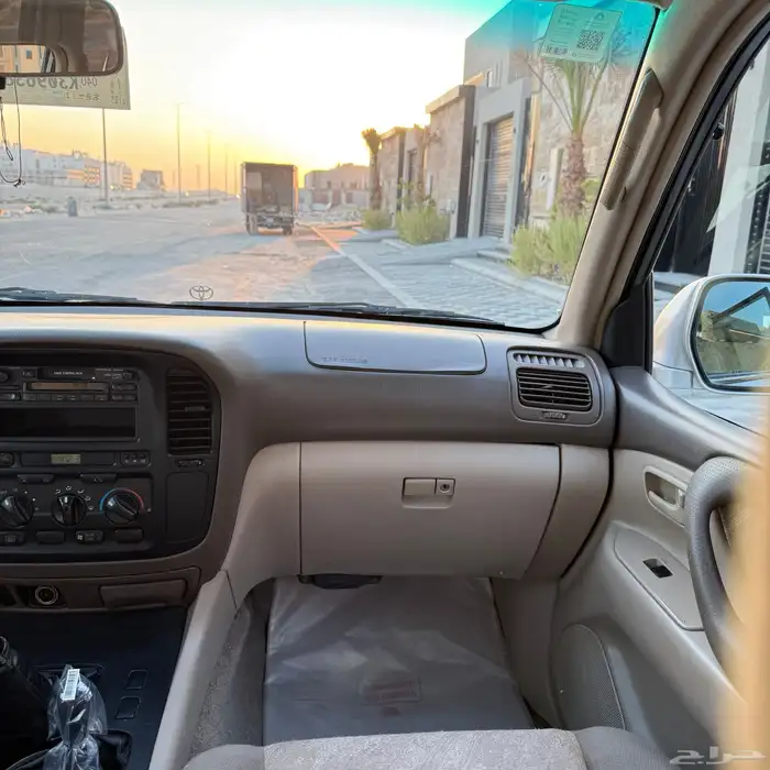 لاندكروزر GXR هدد قير عادي سبير علاق ( وكالة ) 27