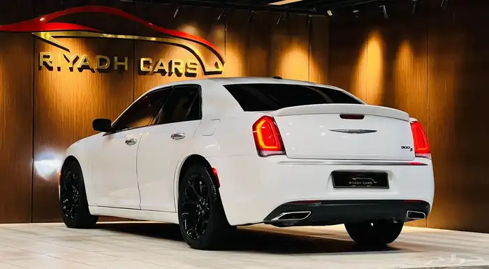 كرايزلر C300 2016 لمتد (( عرض خاص )) 3