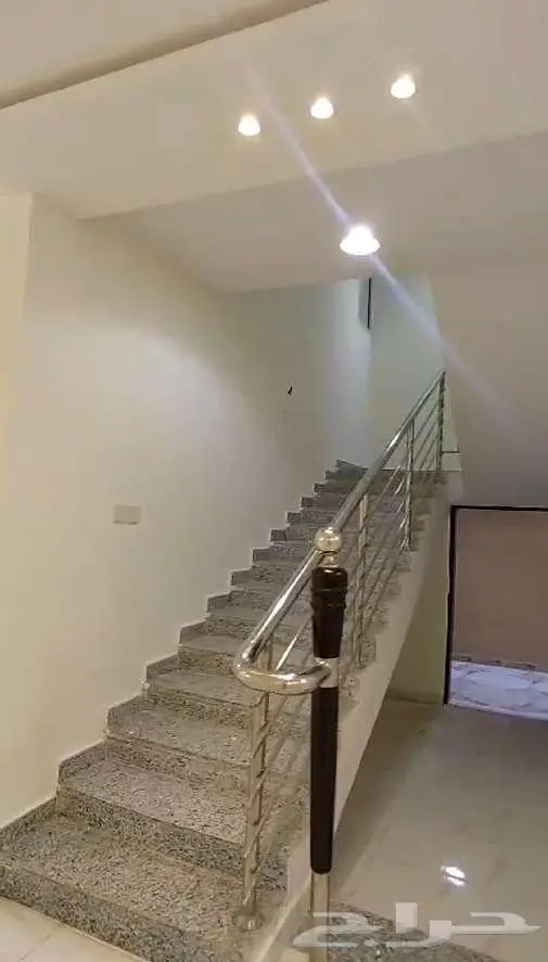 للإيجار فيلا دوبلكس بحى عكاظ جنوب الرياض 10