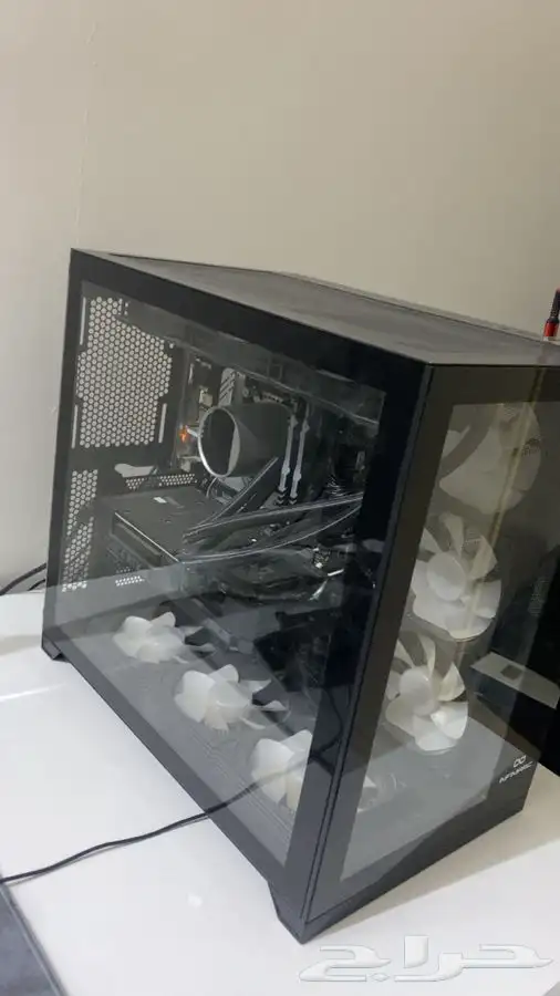 بي سي للبيع ويوجد شاشة وسيت اب كامل معه 0