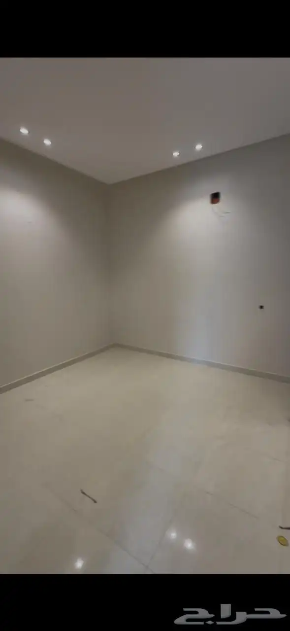 للايجار دور ارضي دار بيضا قريب طريق الحاير 9