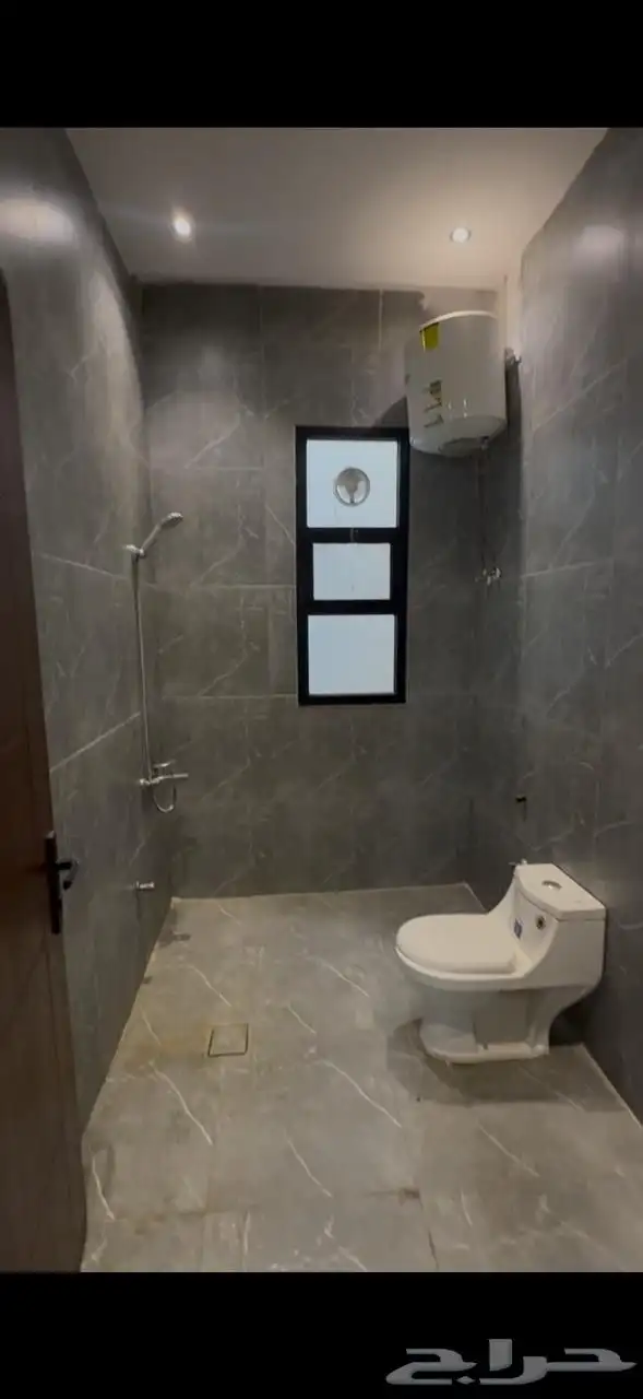 للايجار دور ارضي دار بيضا قريب طريق الحاير 0