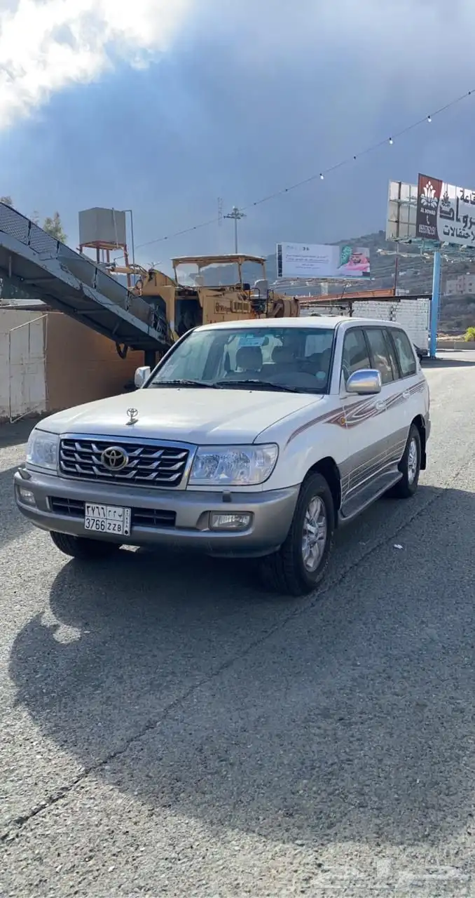 لاندكروزر GXR خليجي 2007 مخزن 13