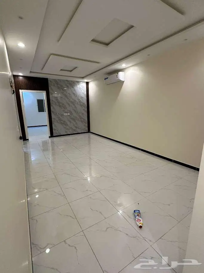 للإيجار دور علوي   حي بدر مطبخ مكيفات راكبة 5