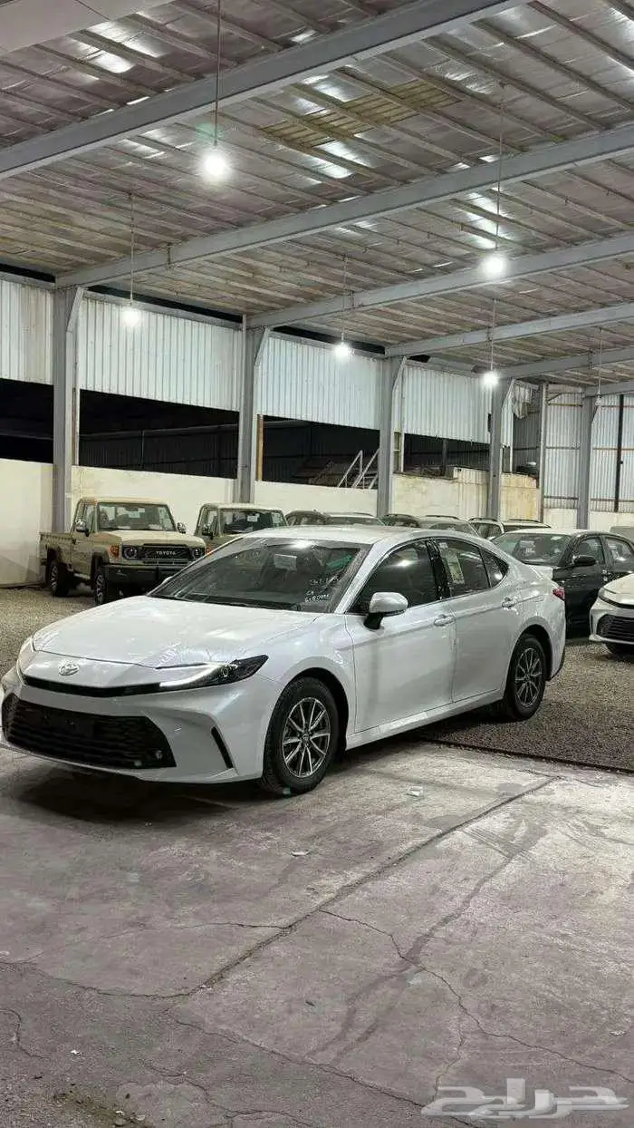 عرض خاص كامري 2025 E بنزين سعودي 105 شامل 0