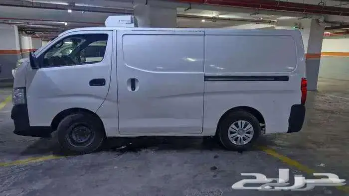 باص بضاعة نيسان اورفان محول الى ثلاجة نيسان 2019 للبيع 3