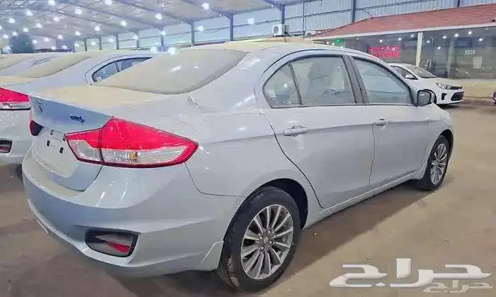 سوزوكي سياز GL موديل 2025 اسعار ممتازه جدا جدا 16