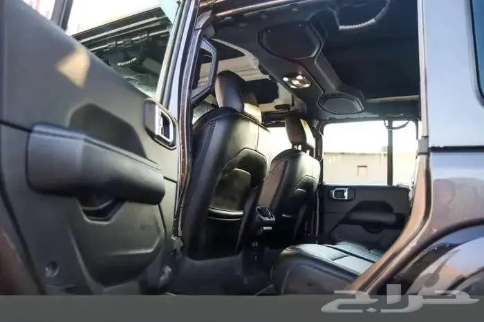 جيب رانجلر صحارى ان ليمتيد 4 سلندر موديل 2021 18