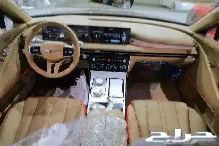 جينيسس G80 بريستيج بانوراما جلد اربعة سلندر موديل 2025 16