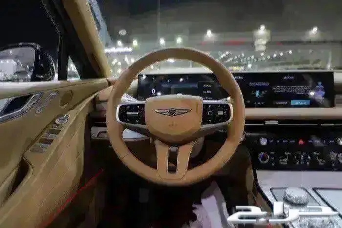 جينيسس G80 بريستيج بانوراما جلد اربعة سلندر موديل 2025 18