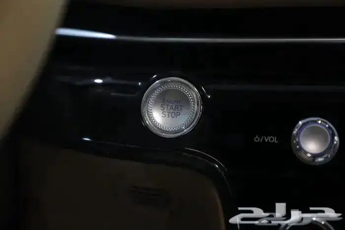 جينيسس G80 بريستيج بانوراما جلد اربعة سلندر موديل 2025 11