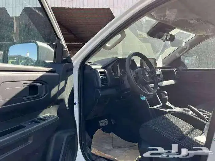 ميتسوبيشي L200 2024 نقد و تقسيط 4