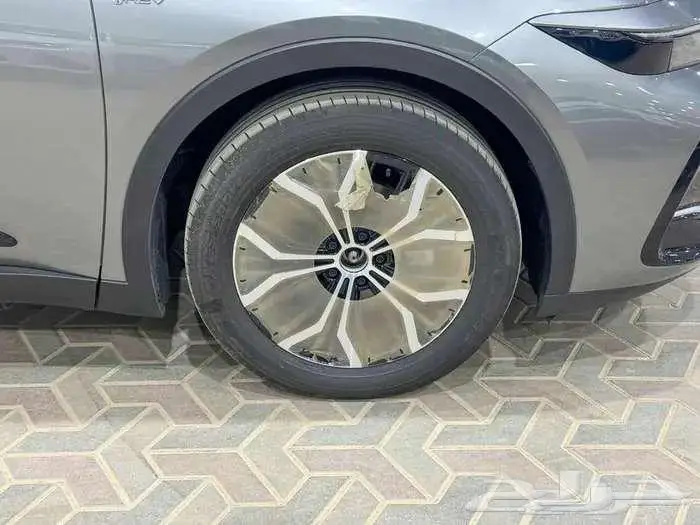 تويوتا كراون موديل 2026 كاش و اقساط 35