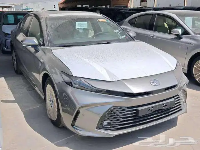 تويوتا كامري E-PLUS 2025 0