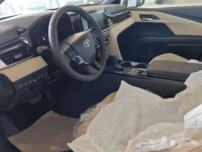 تويوتا كامري E-PLUS 2025 9