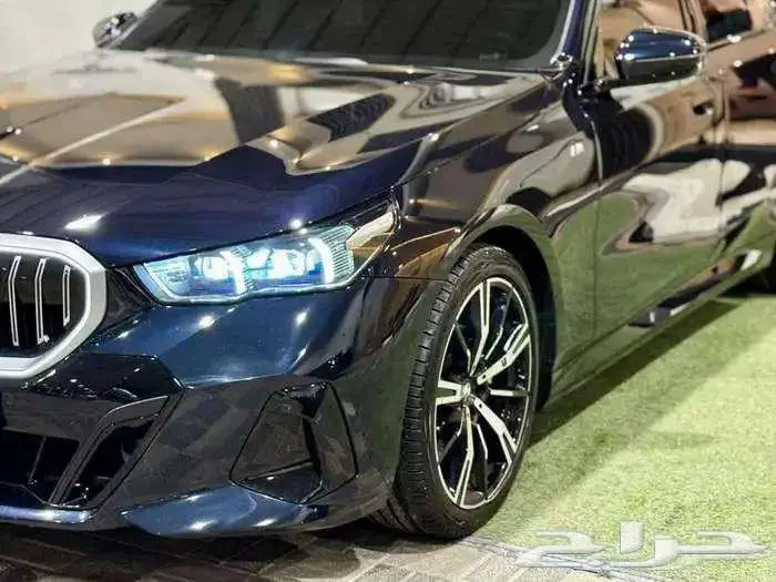 M KIT BMW 530i X-drive 2024(كاش - تمويل ) 13
