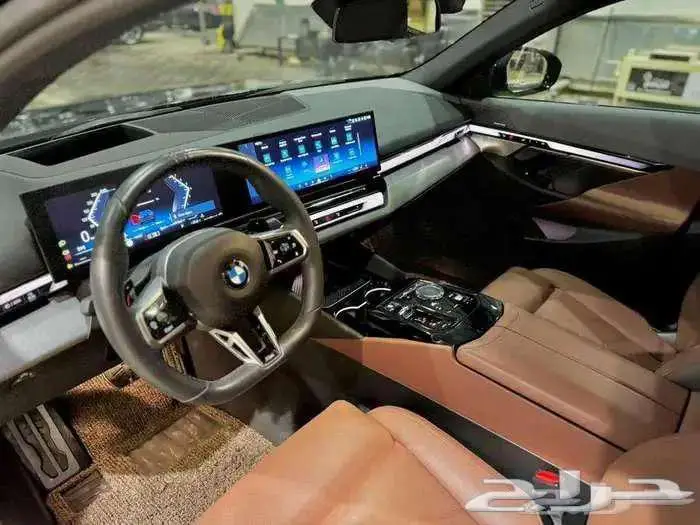 M KIT BMW 530i X-drive 2024(كاش - تمويل ) 15