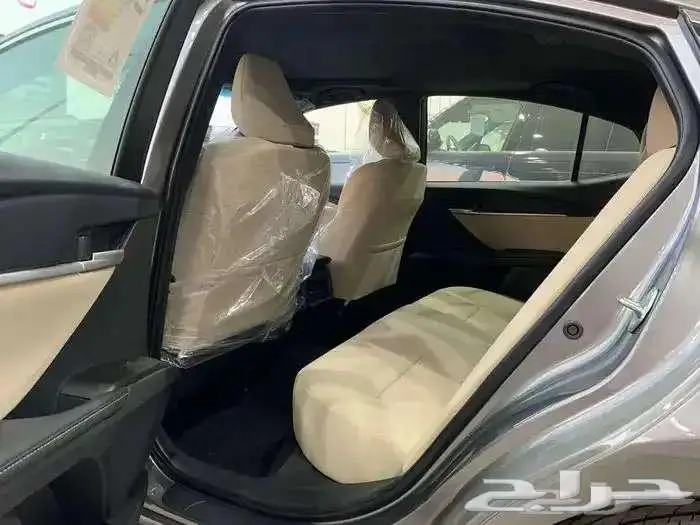 تويوتا كامري بنزين LE 2025 3