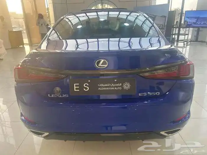 لكزس ES350 F سبورت - وارد عبداللطيف جميل 2025 1