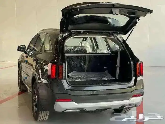 كيا سورنتو ستاندر موديل 2025 كاش وبنك 8