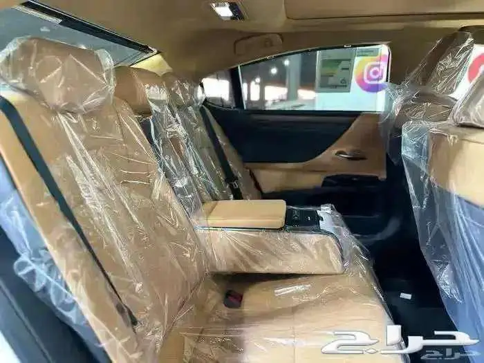 لكزس ES250 AA 2025 موديل 2025 8