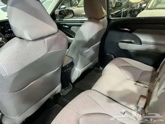 تويوتا هايلاندر 2024 GLE 9