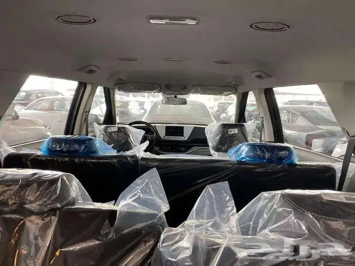 كيا كارينز ستندر 1.5 موديل 2025 شاشه وكاميرا 3