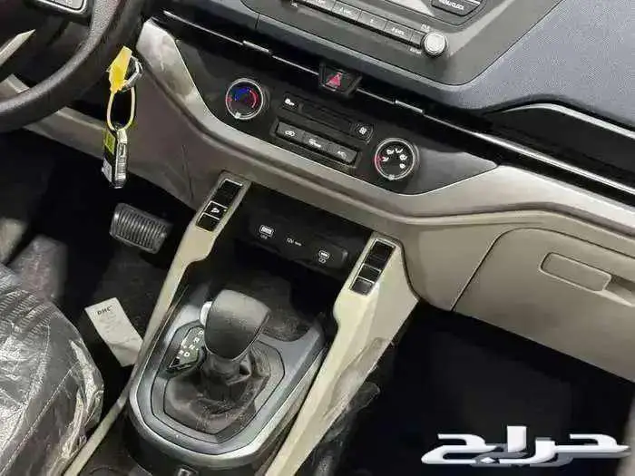كيا كارينز 7 مقاعد GL موديل 2025 سيارات عائليه اقل سعر 4