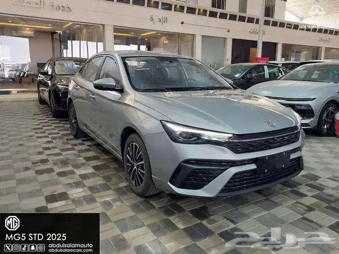 ام جي 5 استاندر الشكل الجديد 2025 0