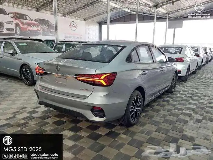 ام جي 5 استاندر الشكل الجديد 2025 5
