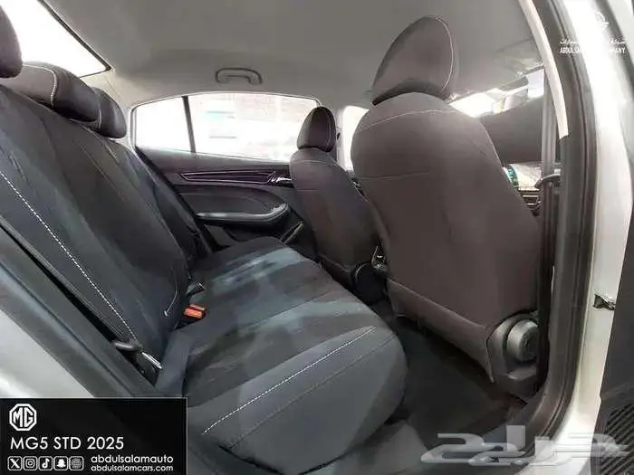 ام جي 5 استاندر الشكل الجديد 2025 7