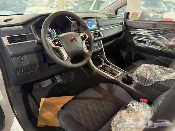 ميتسوبيشي اكسباندر كروس فل موديل 2025 بوجد احتكاك صغيرة 10