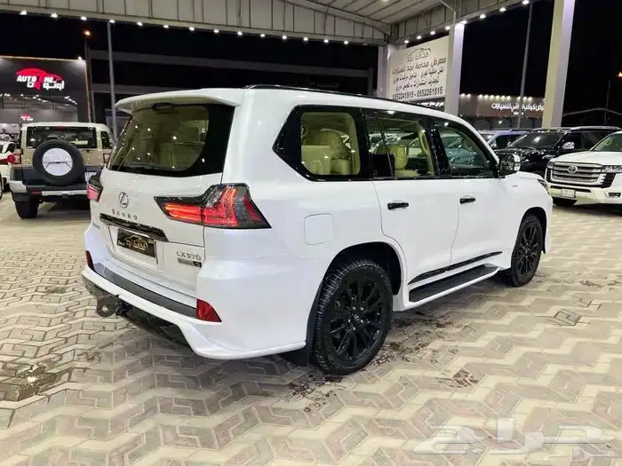 لكزس 2019 بلاك اديشن خليجي ماشي 91 الف قمة فالنظافة 5