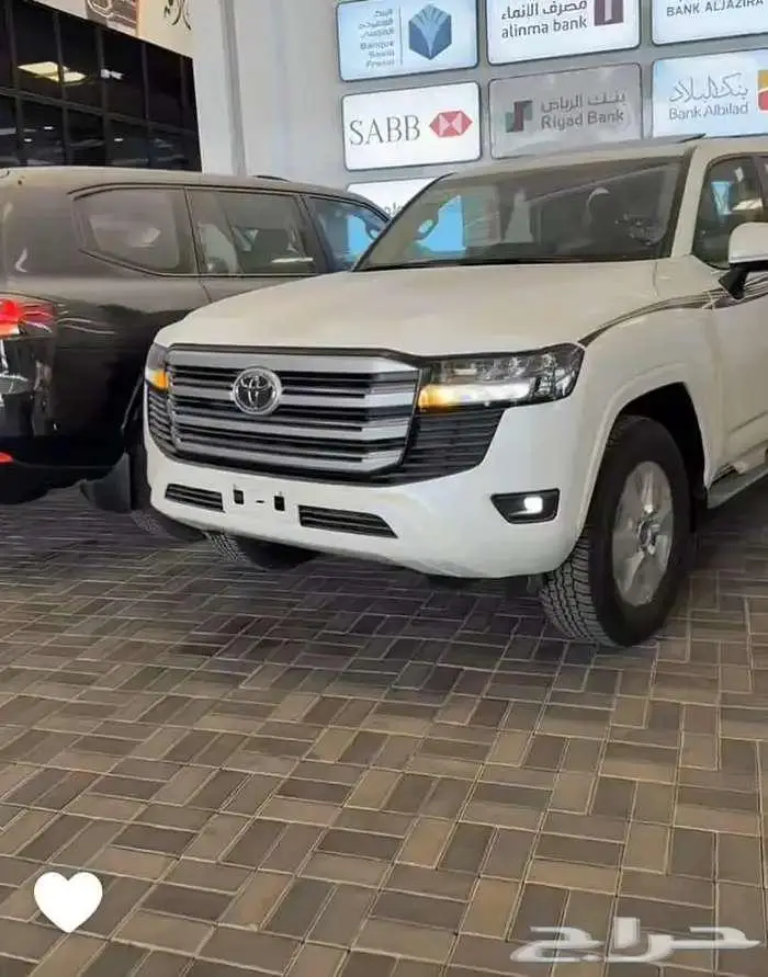 تويوتا لاند كروزر GXR L2 تنفس طبيعي 2025 2