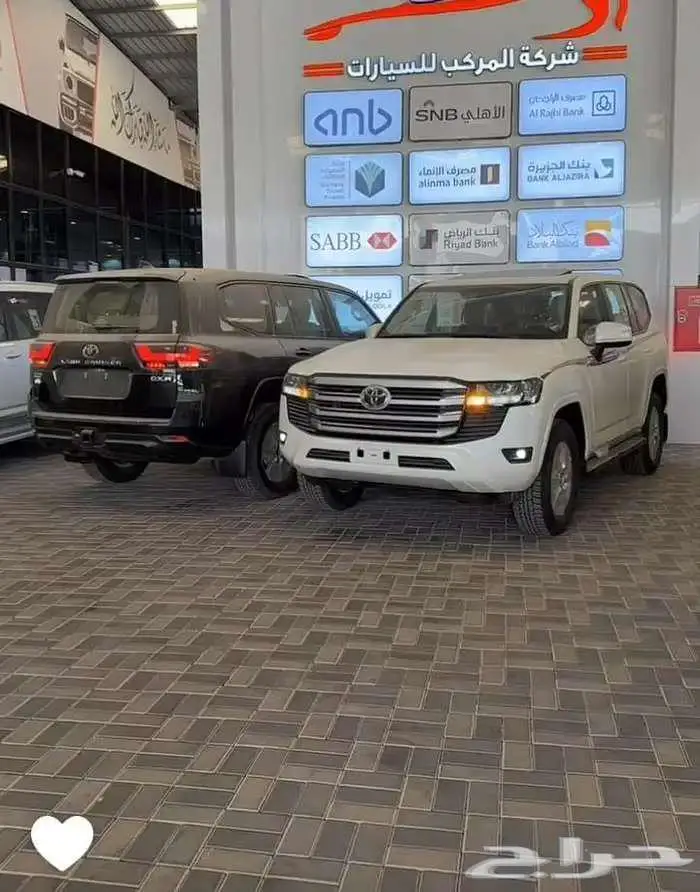 تويوتا لاند كروزر GXR L2 تنفس طبيعي 2025 1
