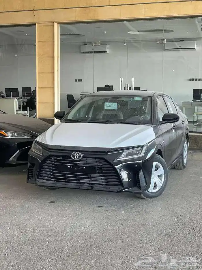 تويوتا يارس Y ستاندر مكينة 1.5 مكيف خلفي أسود 2026 لدى الحسن 0